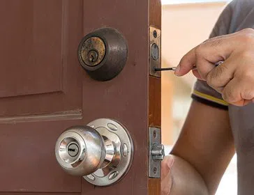 Gallery Locksmith Store Kansas City, MO 816-826-3129 - 7-Lock-Installation